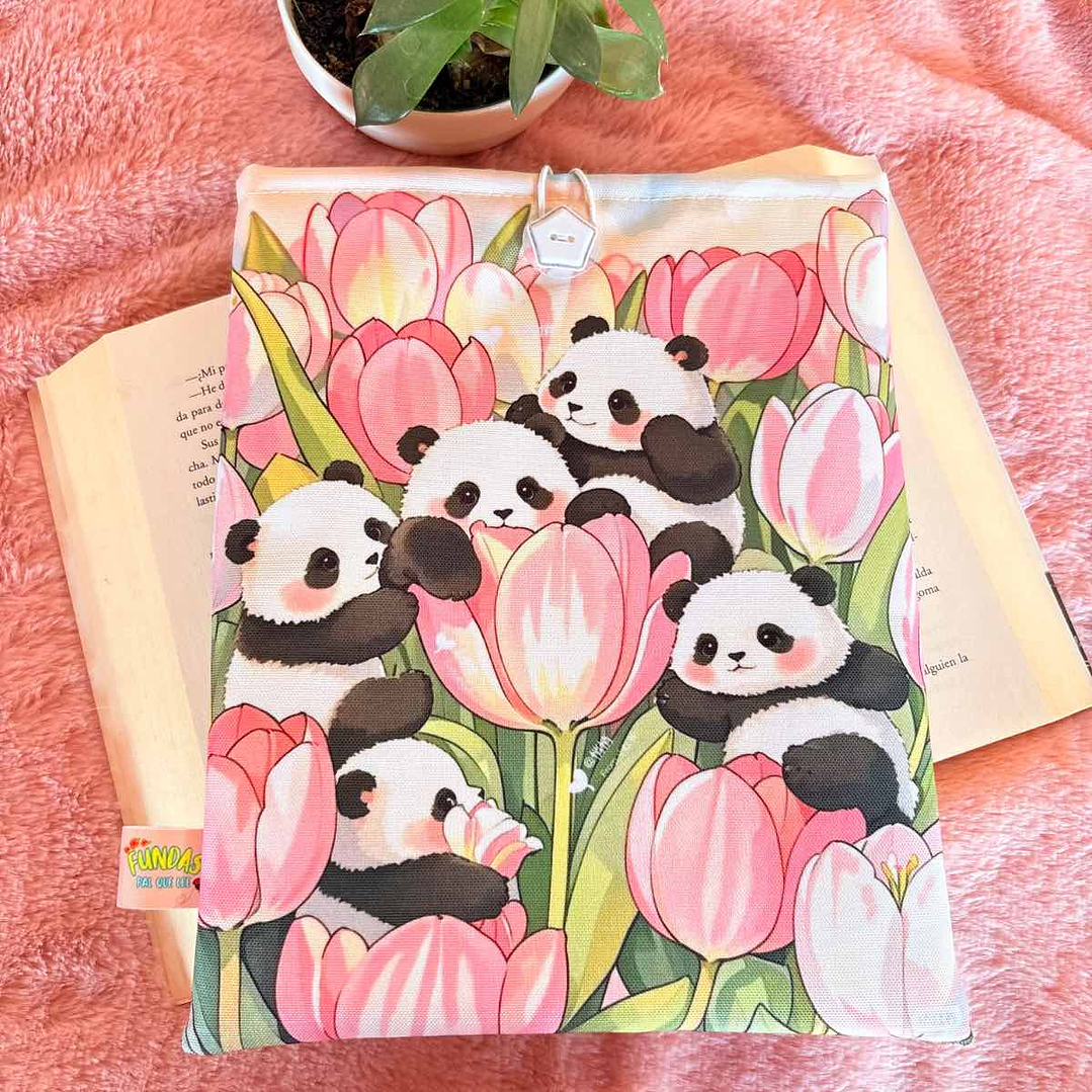Funda Para Libro (Con Boton) - Panditas Con Tulipanes 1