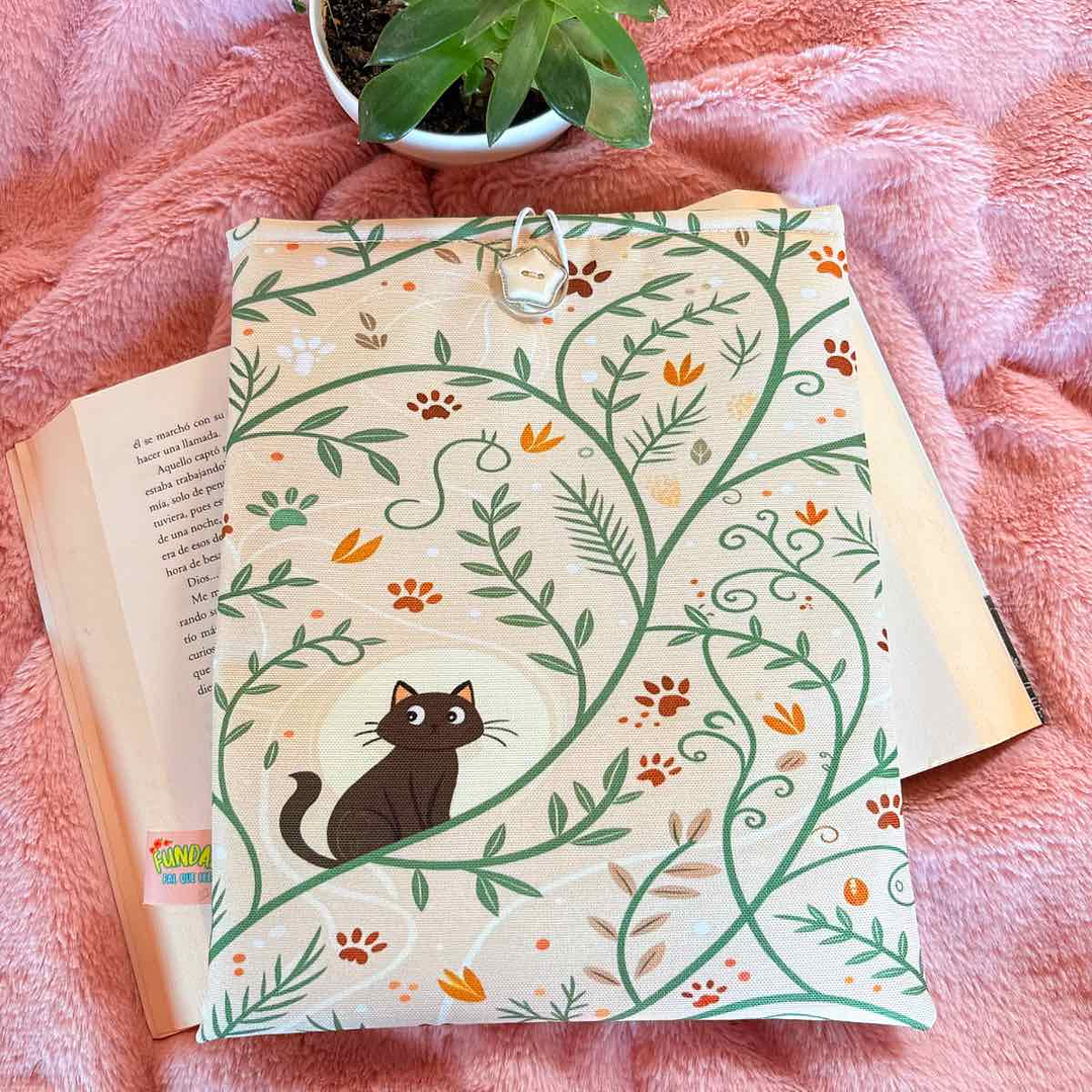 Funda Para Libro (Con Boton) - Gatito Enredadera 1
