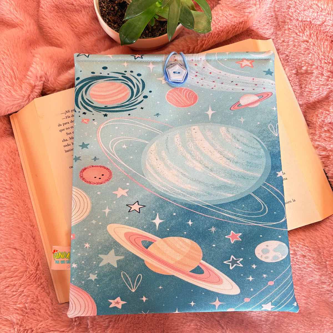 Funda Para Libro (Con Boton) - Universo Celeste 1