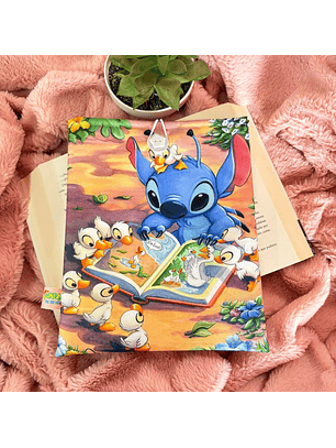 Funda Para Libro (Con Boton) - Stitch Leyendo