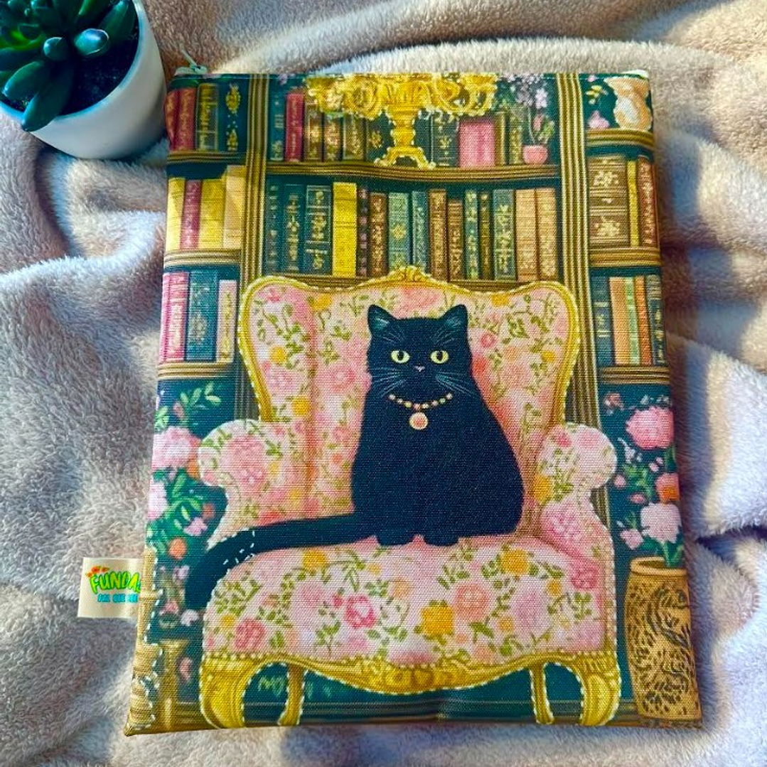 Funda Para Libros (Con Cierre) - Gatita Realeza 1