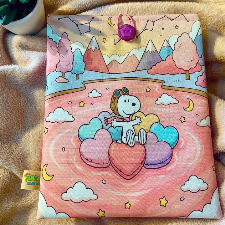 Funda Para Libro (Con Boton) - Snoopy Mundo Dulce 1