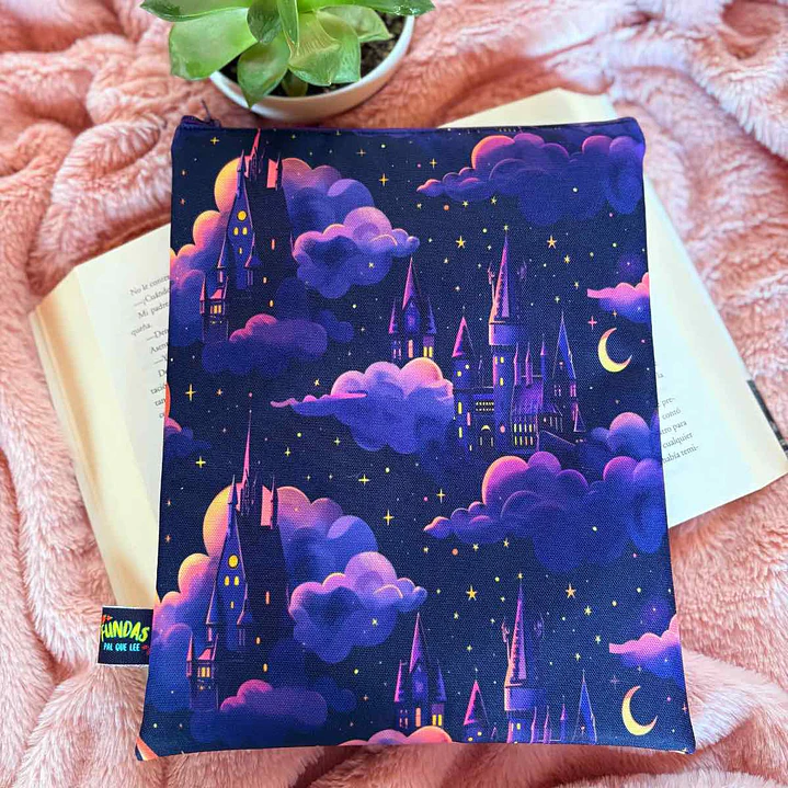 Funda Para Libro (Con Cierre) - Castillo Morado 1