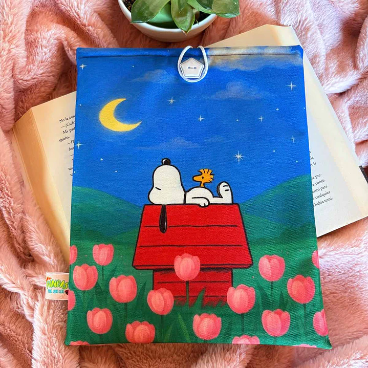 Funda Para Libro (Con Boton) - Snoopy Durmiendo Tulipanes 1