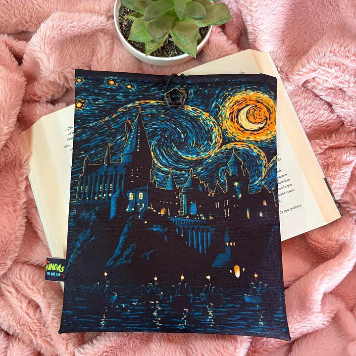Funda Para Libro (Con Boton) - Hogwarts Estrellado 1