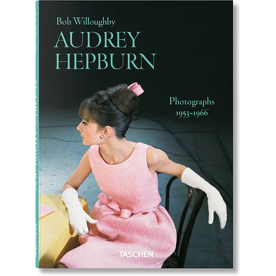 Audrey Hepburn Photograhs 1953-66- Ingles
