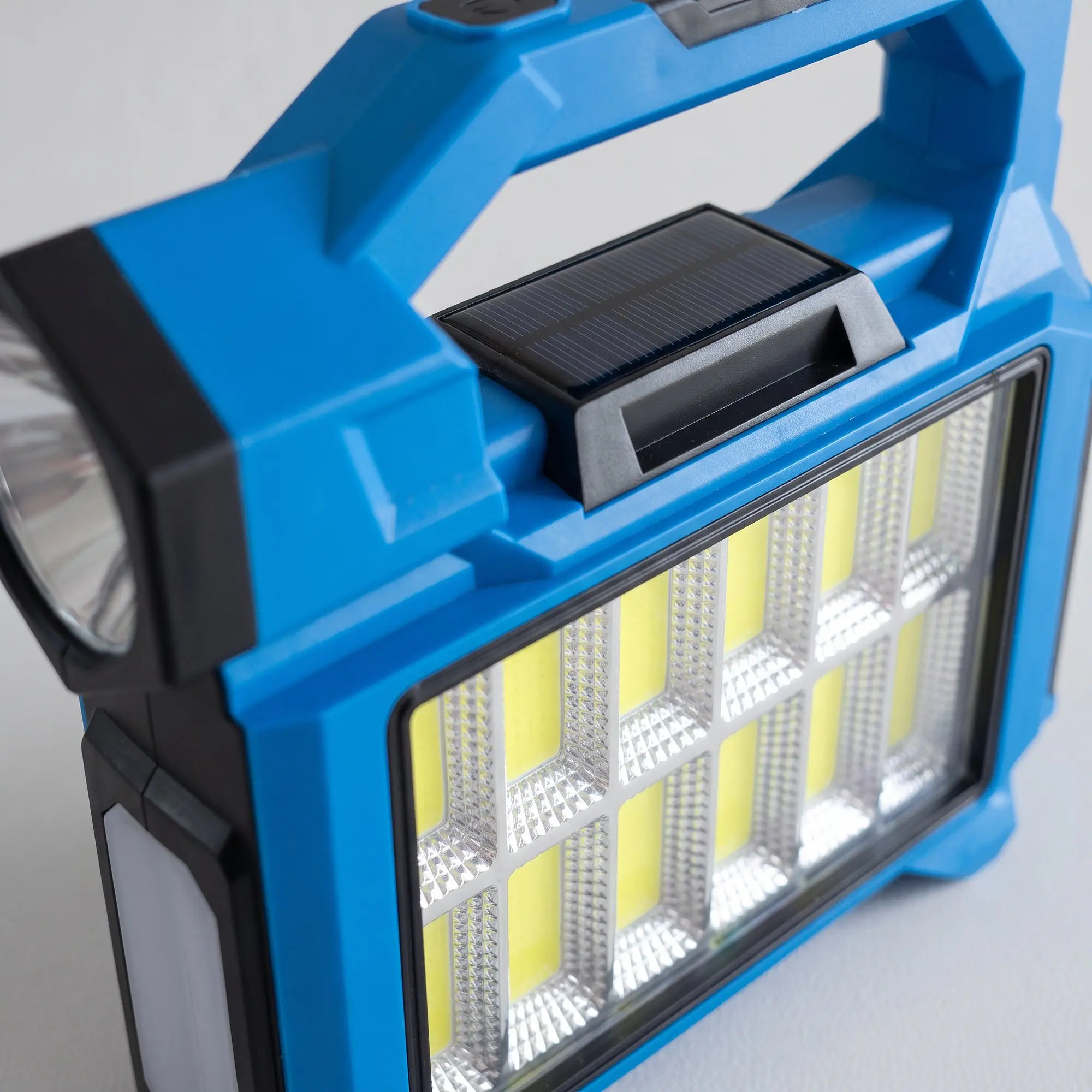 Linterna Solar Recargable Powerbank Camping y Emergencia 9