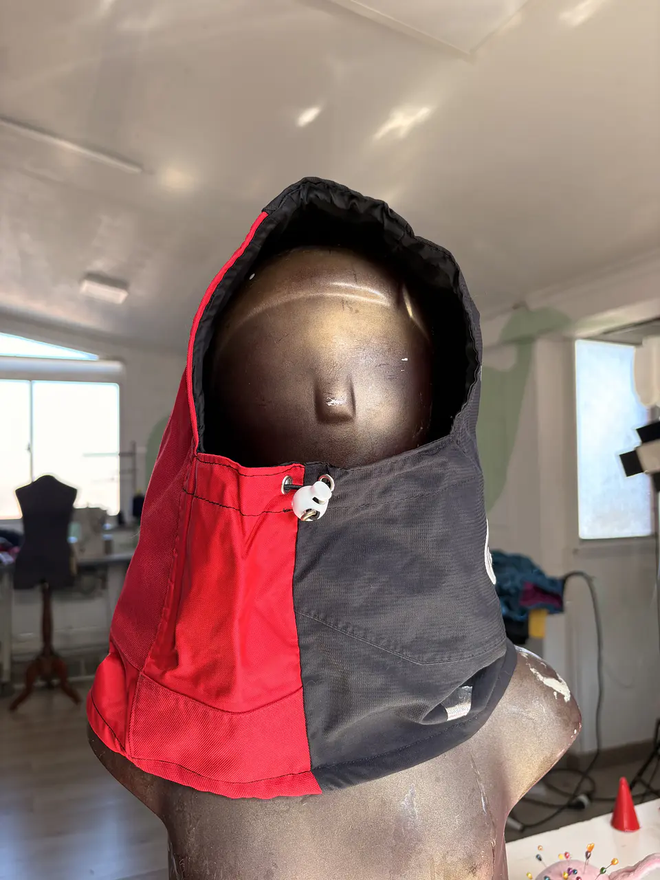 Red Star hood 9