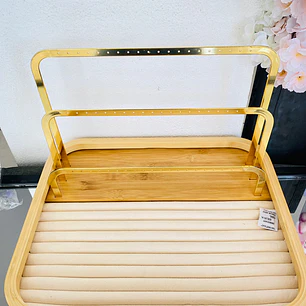 ESTANTE DE MADERA PARA JOYERÍA