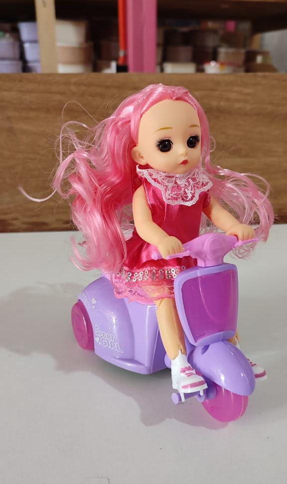 MUÑECA EN MOTONETA SCOOTER CON SONIDO Y LUZ LED MOD#3172