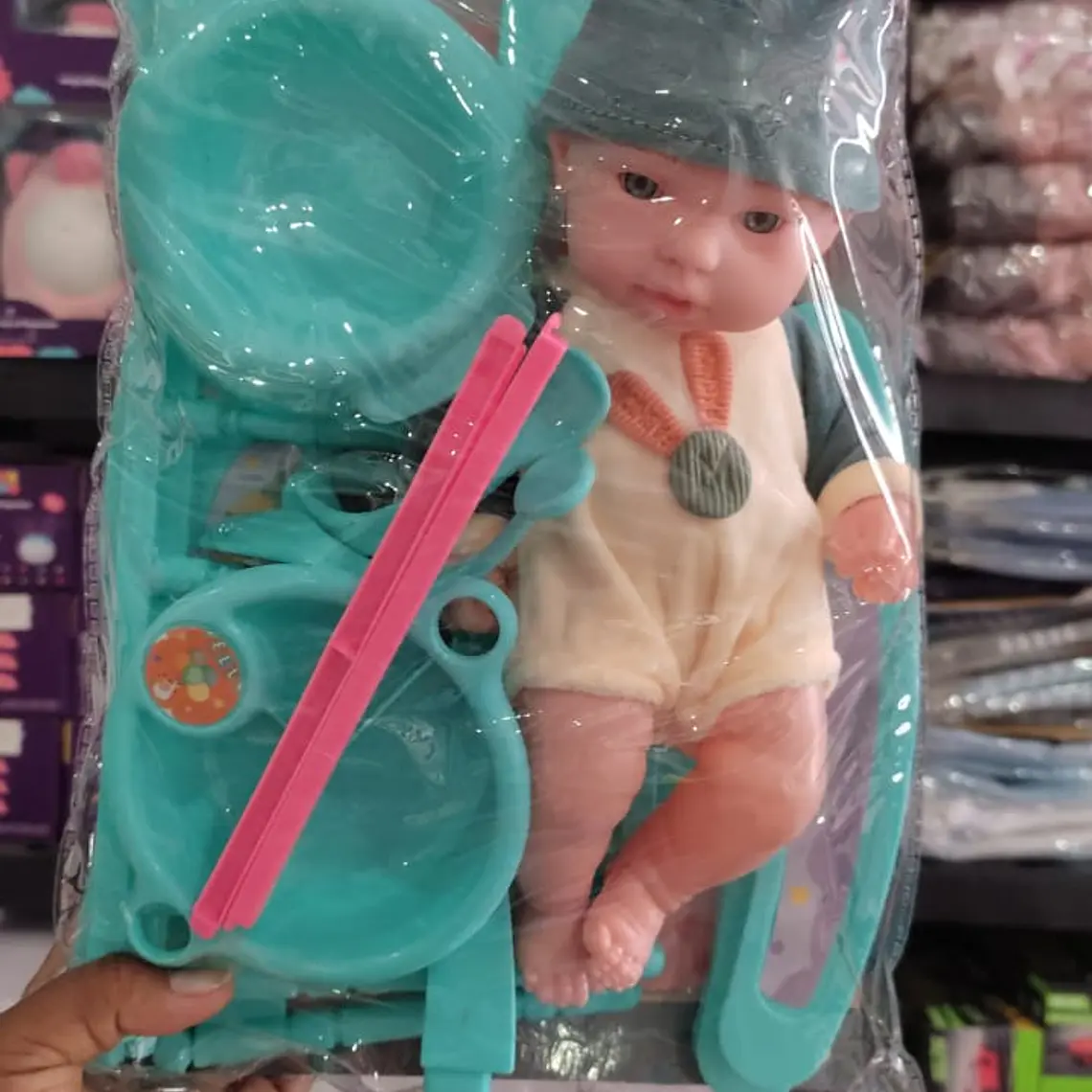 NENUCO AVENTURAS BEBÉ CON CUNA O SILLITA MOD#78958F(diseño al azar) 11