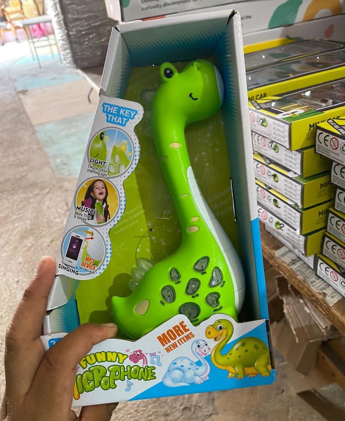 MICRÓFONO DINO O JIRAFA GRABA Y REPITE MOD #10813 REINGRESO