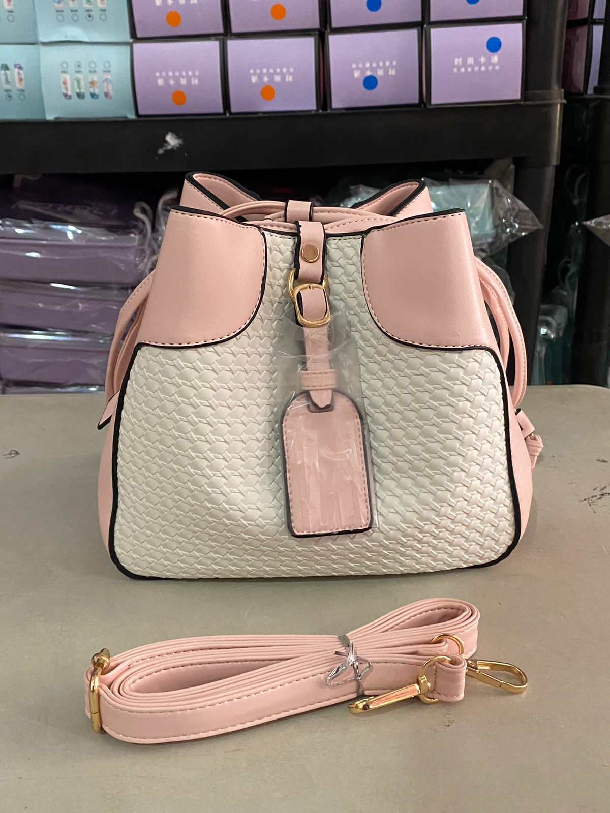 BOLSO BICOLOR TIPO MORRAL DE IMPORTANTACIÓN MOD HR1200