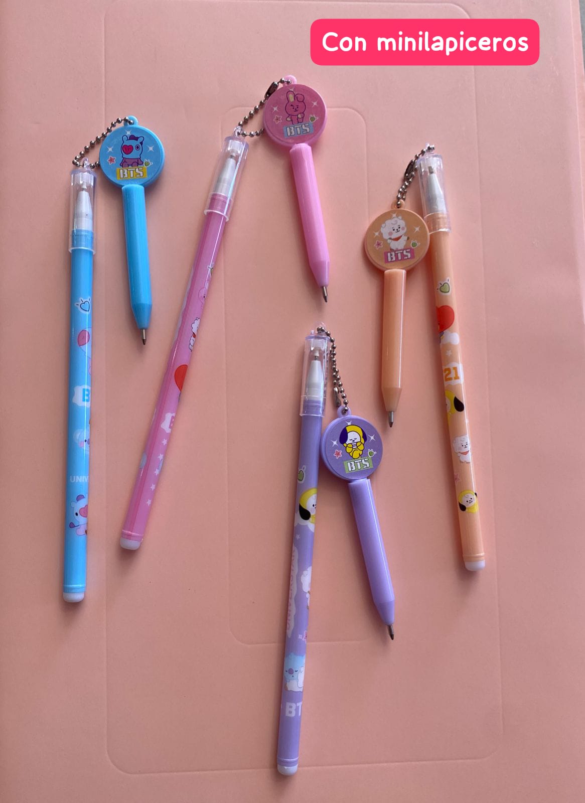 DOCENA DE LAPICEROS BTS EN CAJITA TRANSPARENTE