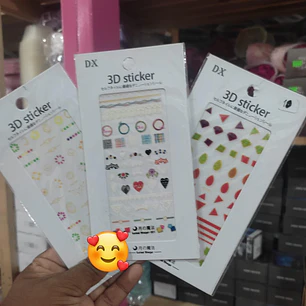 PAQ 3 PLANTILLAS CON STICKERS 3D PARA DECORAR UÑAS