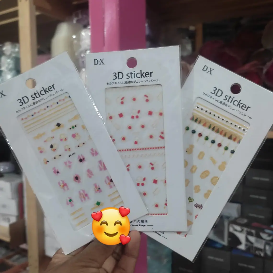 PAQ 3 PLANTILLAS CON STICKERS 3D PARA DECORAR UÑAS 3