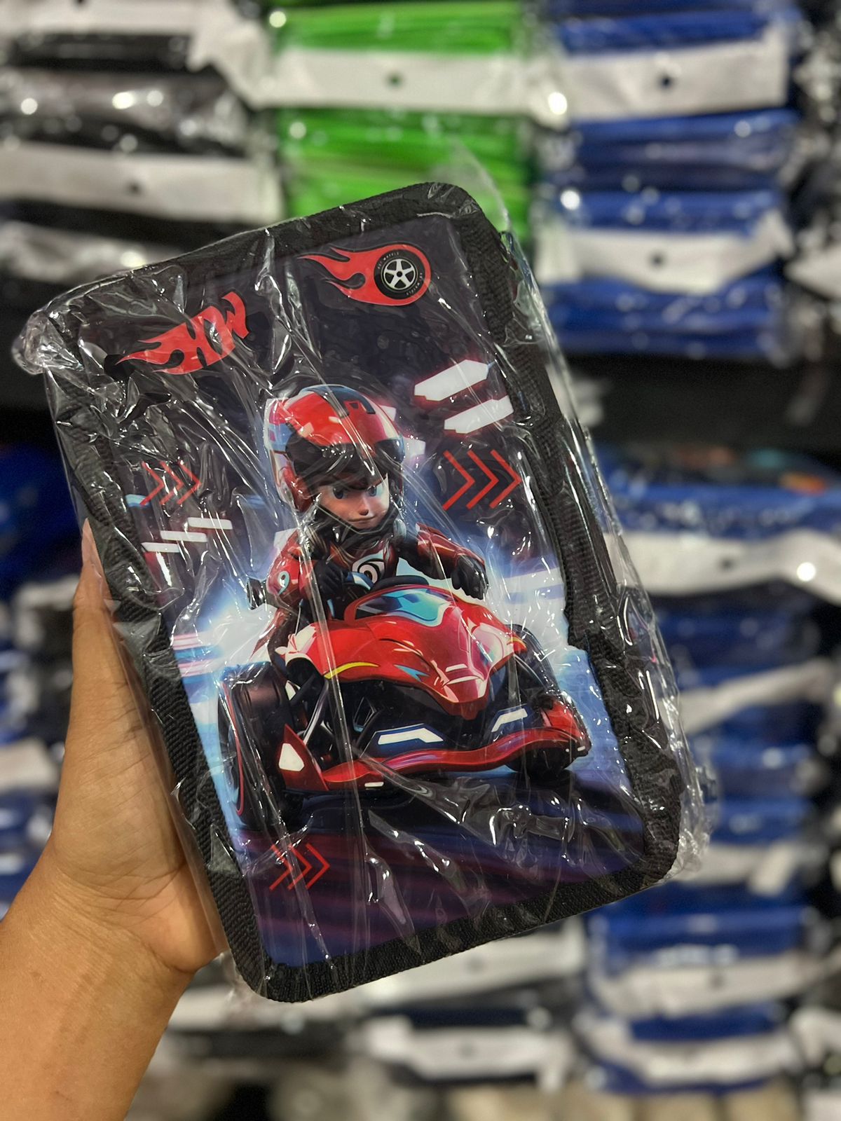 LAPICERA DOBLE CIERRE DISEÑO NIÑA Y NIÑO CON ÚTILES INCLUIDOS DISEÑOS AL AZAR REINGRESO