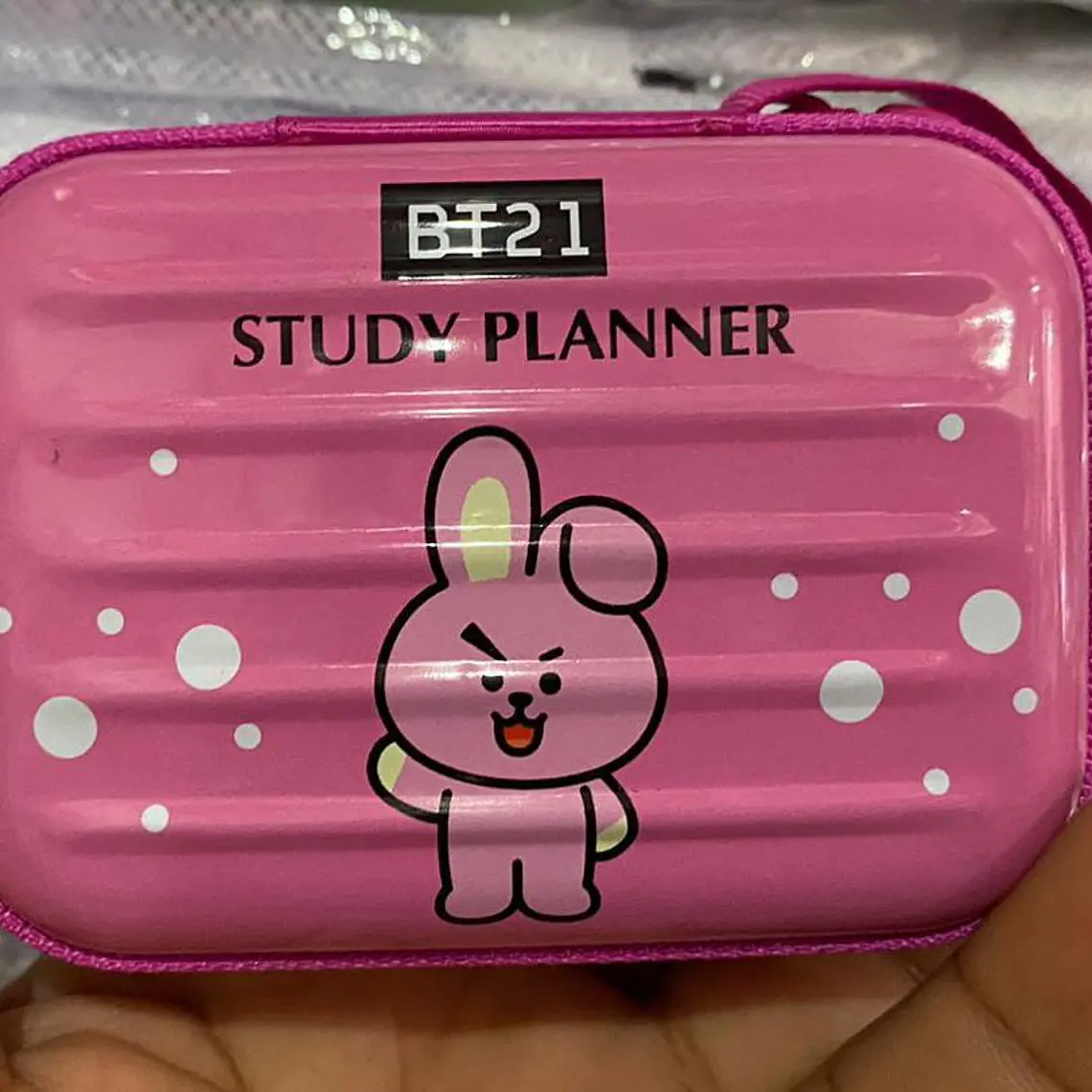 MONEDERITO DE LATA BT21 MOD#XQ22M430 4