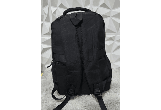 MOCHILA CABALLERO KARL MOD# BSY-003