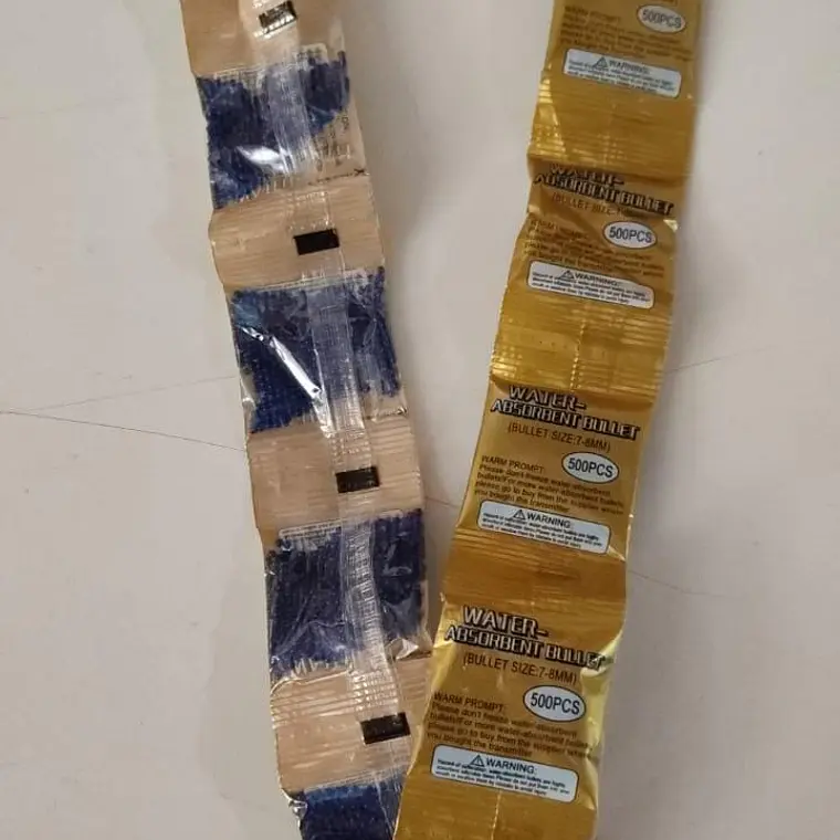 TIRA DE 10 BOLSITAS CON BALAS DE HIDROGEL 3
