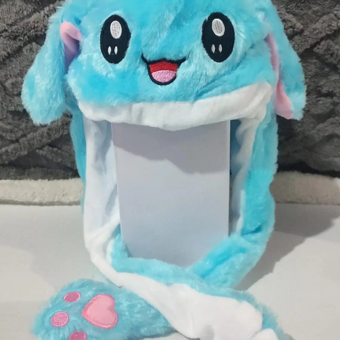 GORRO DE PELUCHE CON  OREJITAS MOVIBLES Y LUZ LED MOD#6601 (LOS TONOS Y EL DISEÑO PUEDEN VARIAR) 23