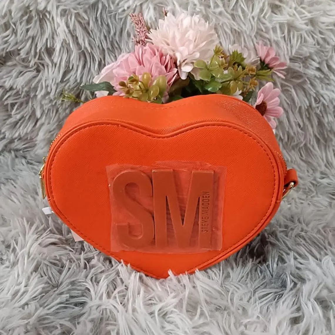 CROSS BODY IMITACIÓN STEVEMADDEN EN FORMA DE CORAZÓN MOD# LSM-05 6