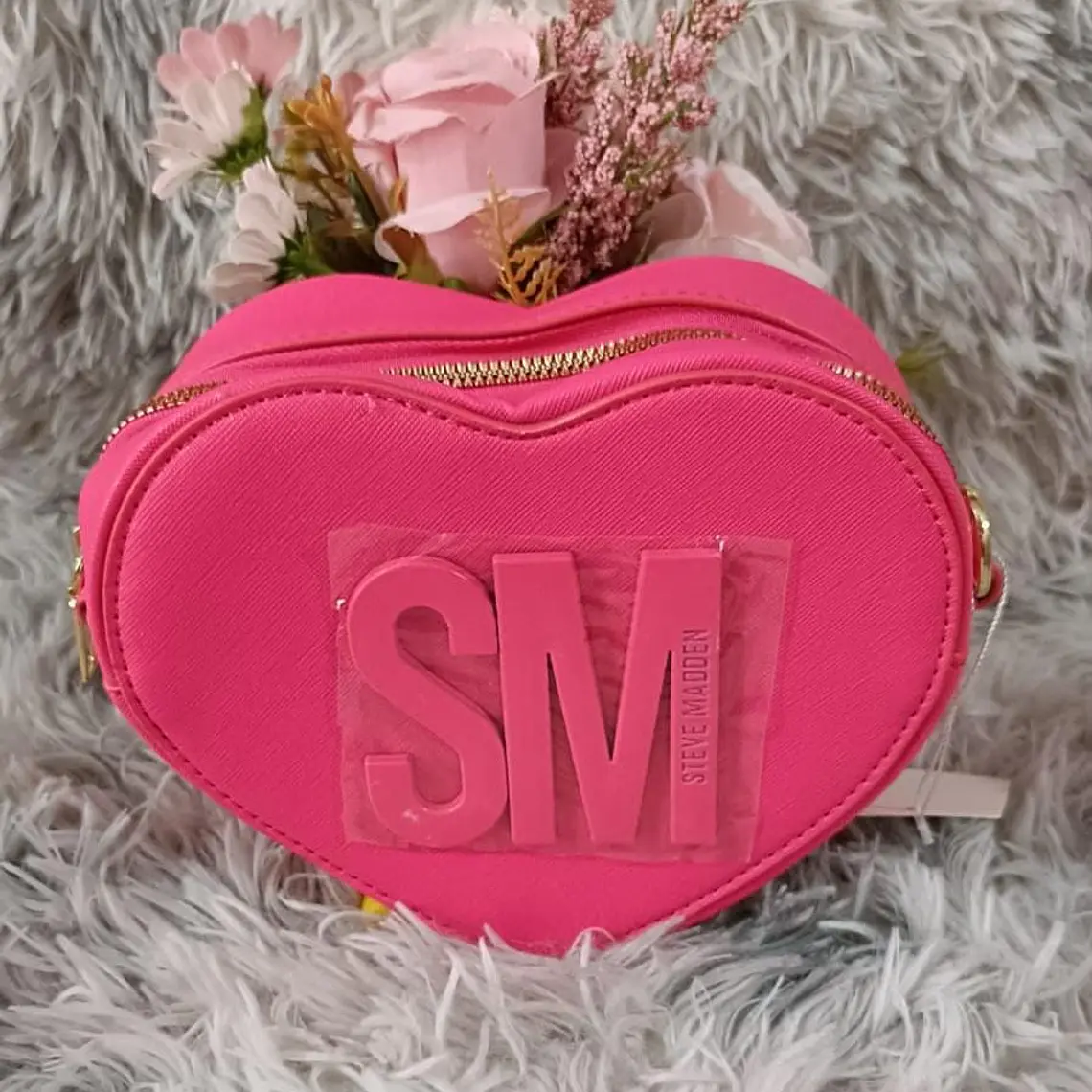 CROSS BODY IMITACIÓN STEVEMADDEN EN FORMA DE CORAZÓN MOD# LSM-05 9