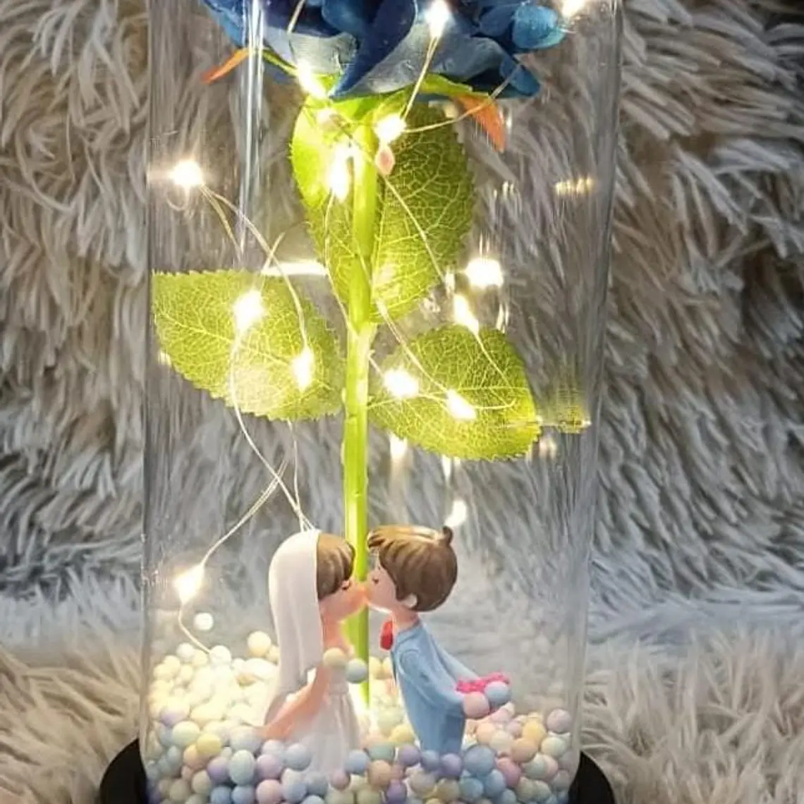 ROSA ETERNA GRANDE CON PAREJAS DE PORCELANA Y LUZ LED CÁLIDA MOD# YK149 REINGRESO 3