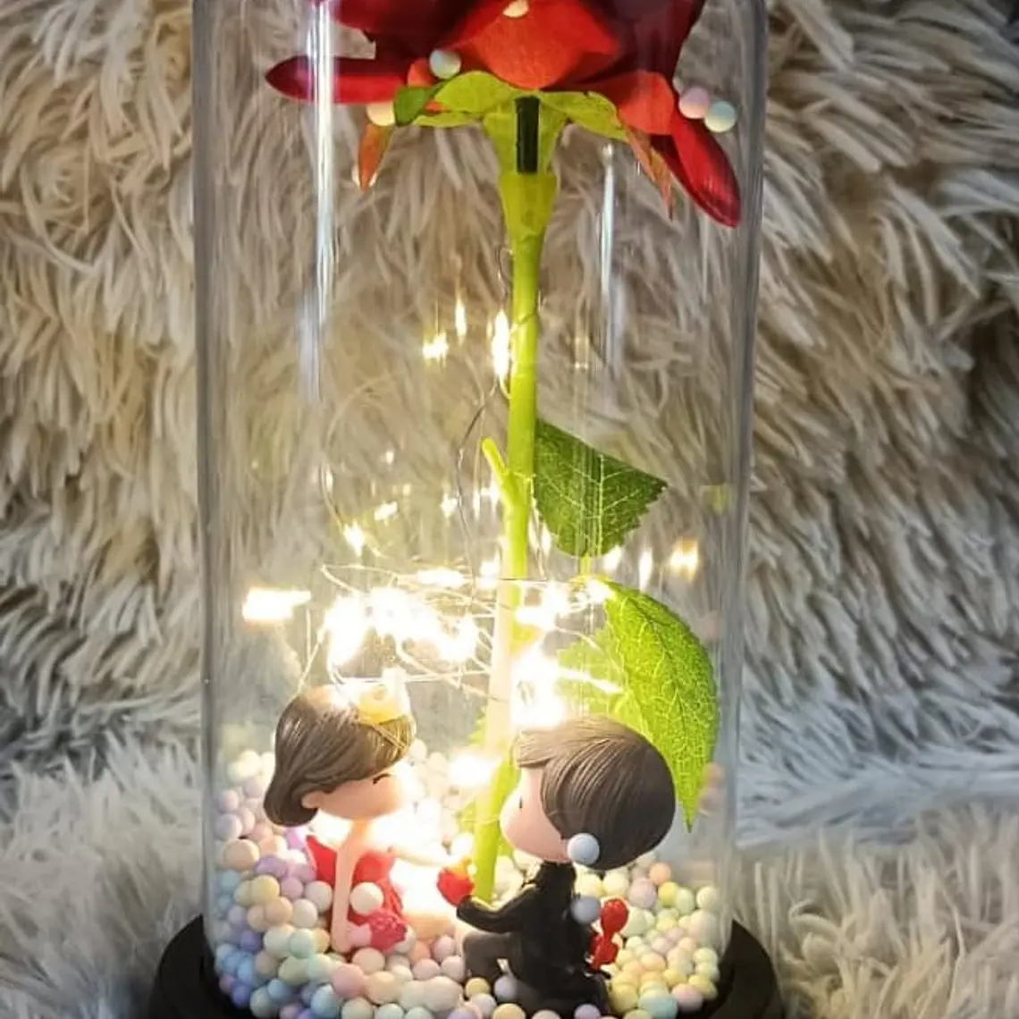 ROSA ETERNA GRANDE CON PAREJAS DE PORCELANA Y LUZ LED CÁLIDA MOD# YK149 REINGRESO 7