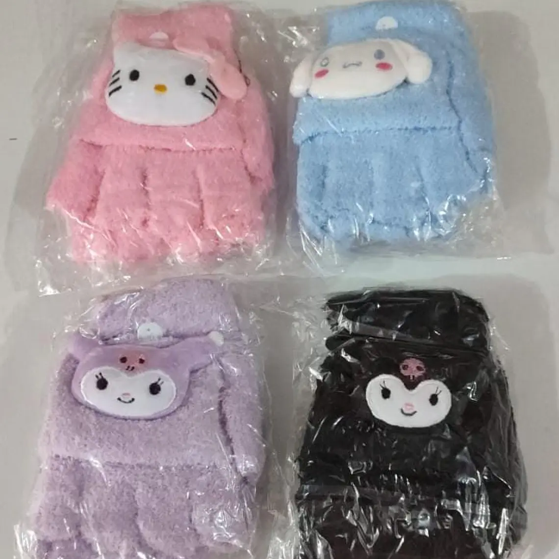 GUANTES KUROMI Y SUS AMIGOS MOD# GUZA 🧤 7