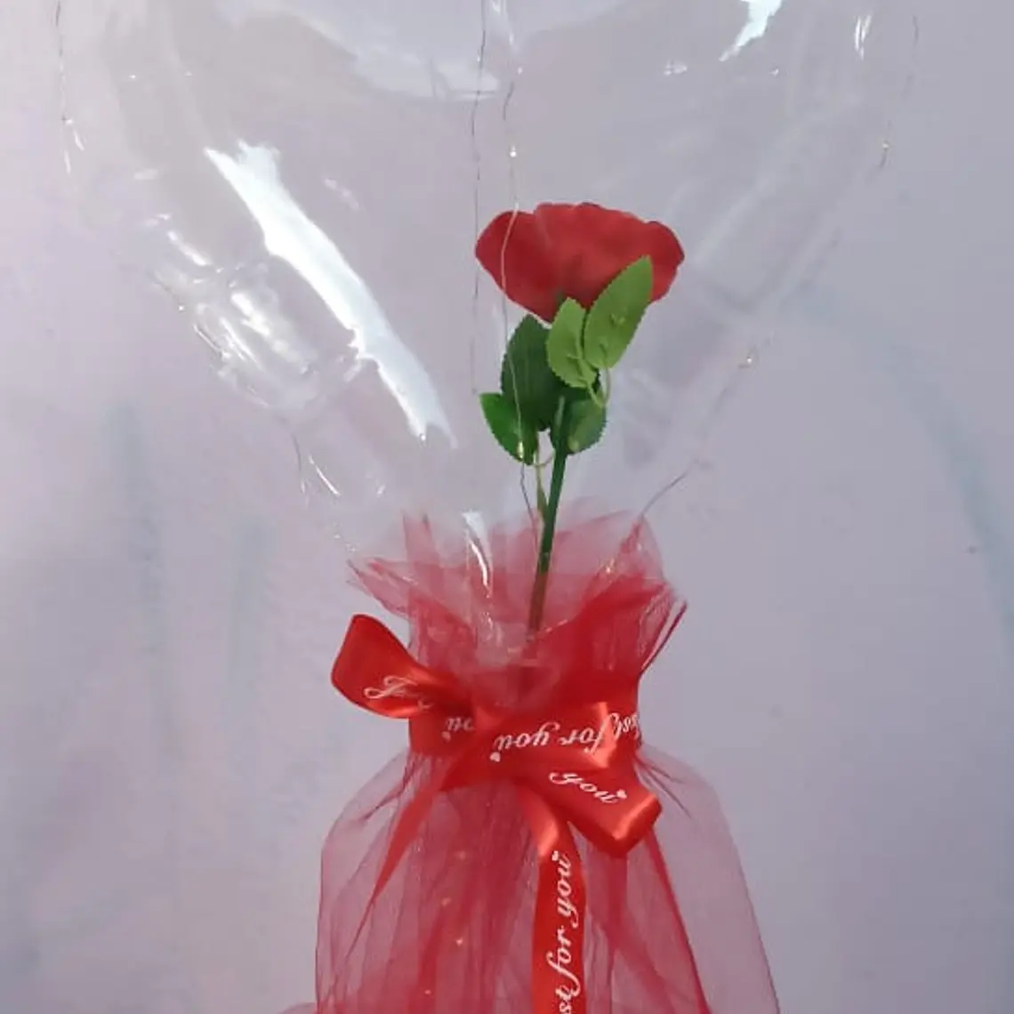 🌹 *GLOBO EN FORMA DE CORAZON CON ROSA Y LUZ LED MOD# FL203*🩷 4