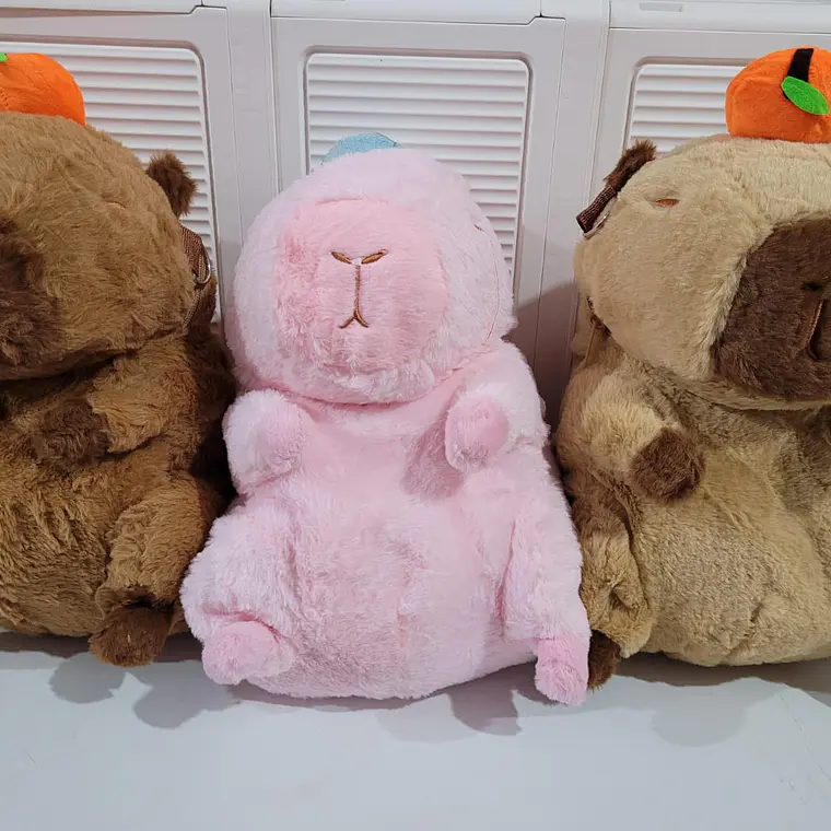 MOCHILA PELUCHE CAPYBARA CON FRUTA MOD# B-105 REINGRESO 2