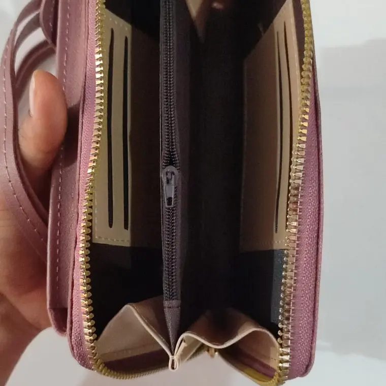 CARTERA PORTA CELULAR MOD# 612 4