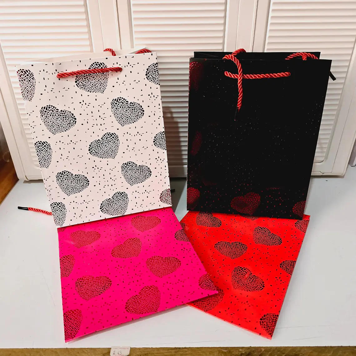 BOLSA DE REGALO CHICA VARIOS MODELOS 2