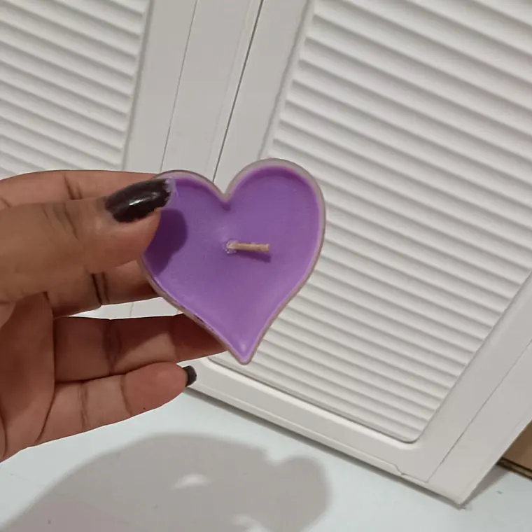 CAJITA CON 4 VELAS EN FORMA DE CORAZÓN CON AROMA MOD#REINGRESO 6