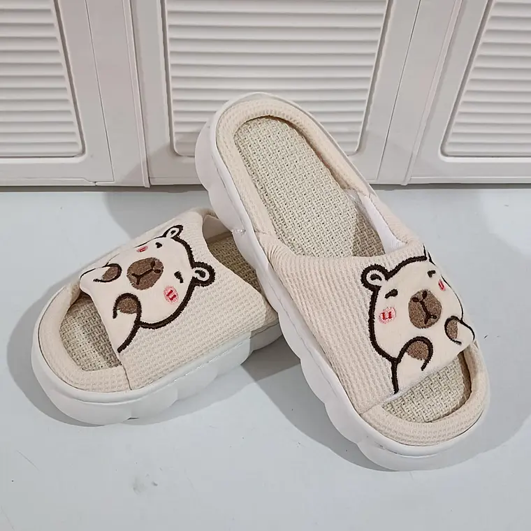 PANTUFLAS DISEÑO CAPIBARA MOD# 206 4