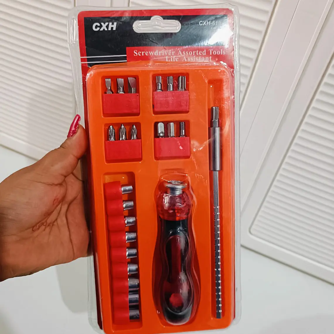 KIT DE HERRAMIENTAS VARIOS DISEÑOS 2