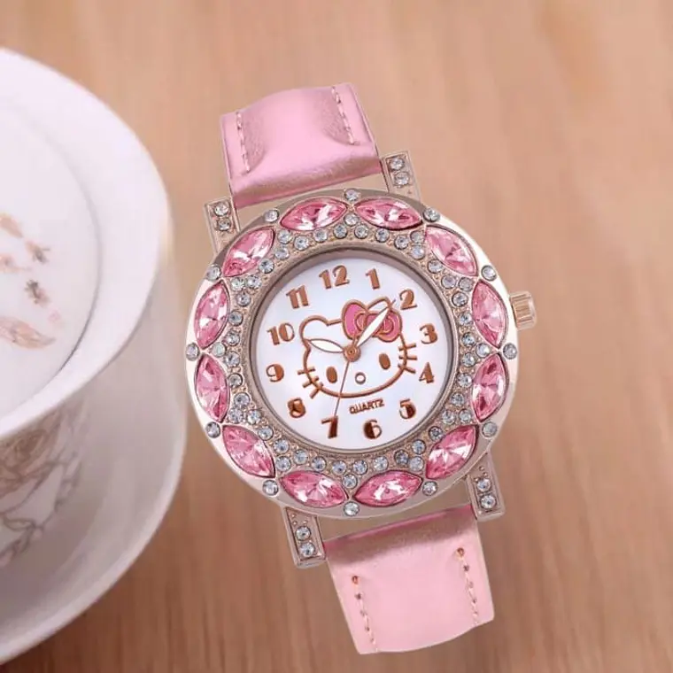RELOJ PARA DAMA O NIÑA HELLO KITTY 9