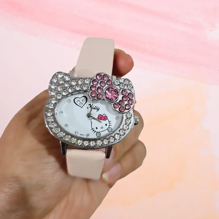 RELOJ PARA DAMA O NIÑA HELLO KITTY 13