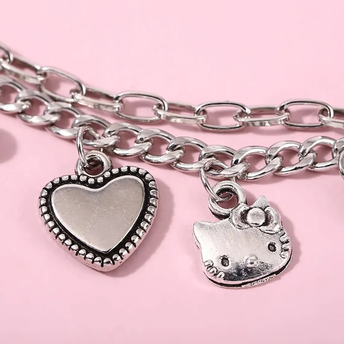 PAQ. 4 PULSERAS HELLO KITTY 2