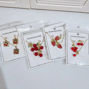 JUEGO DE CADENA CON ARETES🍓