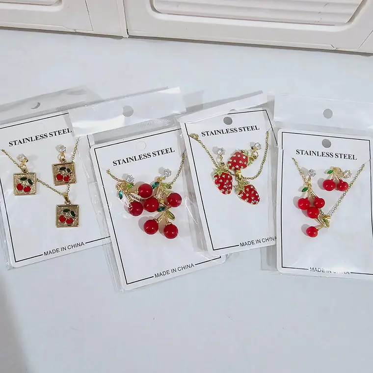 JUEGO DE CADENA CON ARETES🍓 1