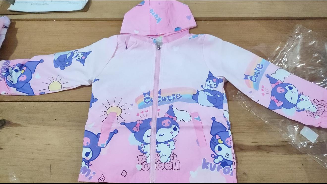 CHAMARRA DISNEY/SANRIO INFANTIL MOD# Lu3719🧥