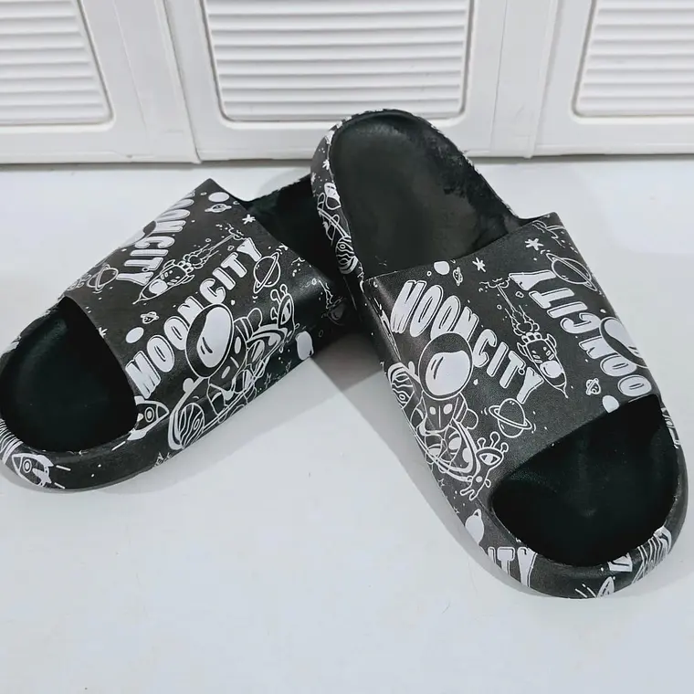 SANDALIAS DISEÑO ASTRONAUTA Y ESPACIO MOD# 8844 🚀🛰️ 3