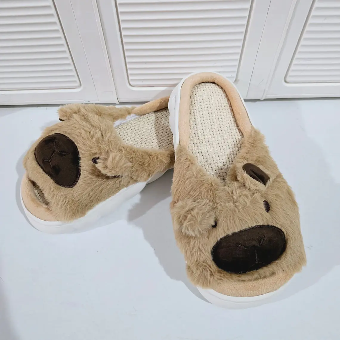 PANTUFLAS DISEÑO CAPYBARA MOD# 905 3