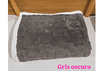 COBIJA ABORREGADA LOVE INDIVIDUAL 150CM X 200CM MODELO #T-30444 (AGREGAR BOLSA TRANSPARENTE)