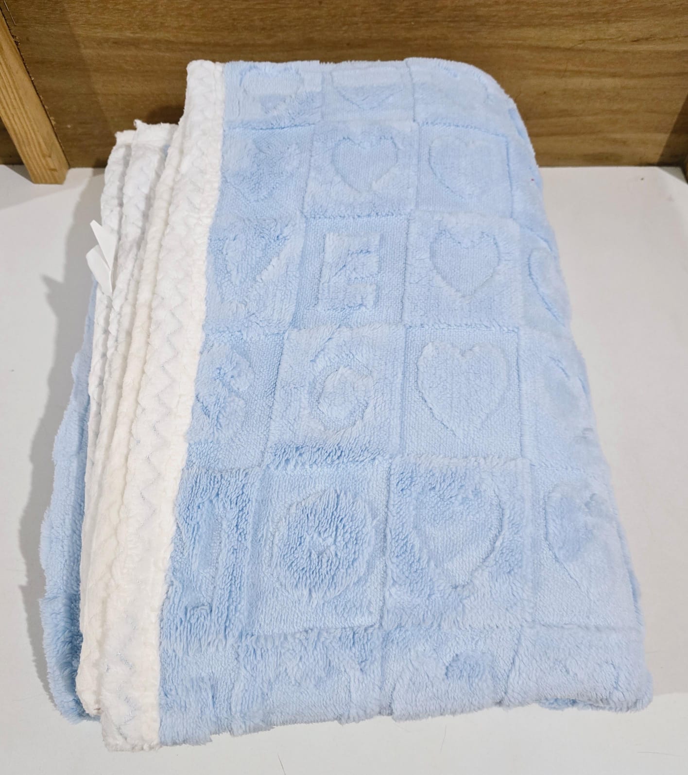 COBIJA ABORREGADA LOVE MATRIMONIAL 185CM X 220 CM MODELO #T-30445 (AGREGAR BOLSA TRANSPARENTE)