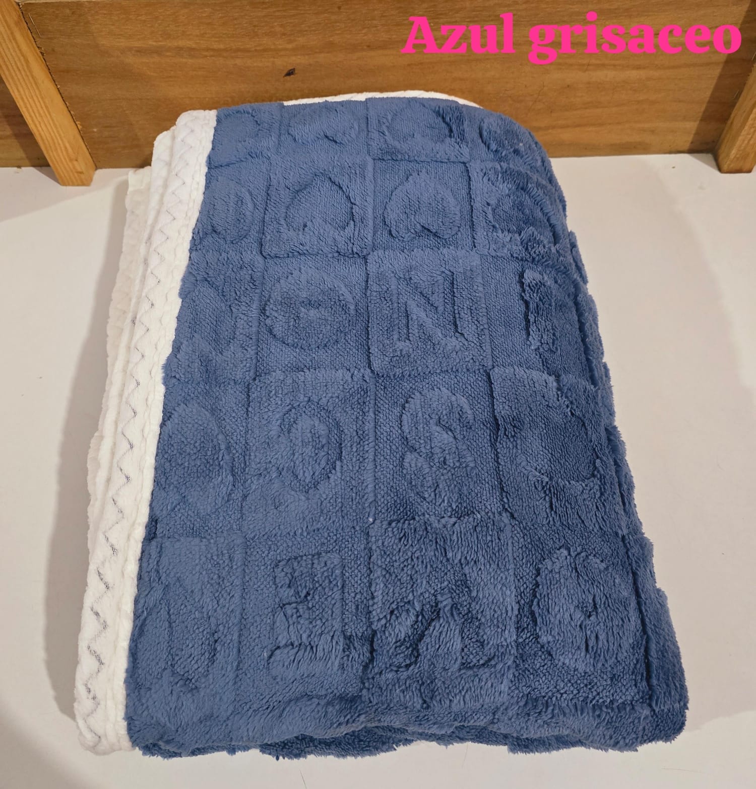 COBIJA ABORREGADA LOVE MATRIMONIAL 185CM X 220 CM MODELO #T-30445 (AGREGAR BOLSA TRANSPARENTE)