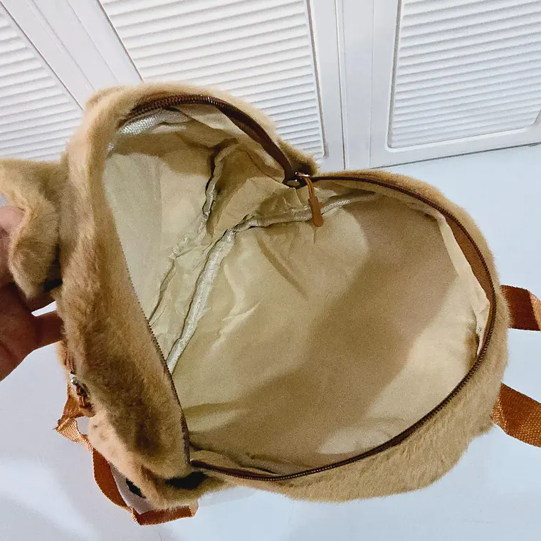 MOCHILA PELUCHE DISEÑO CAPYBARA MOD# 2005 12