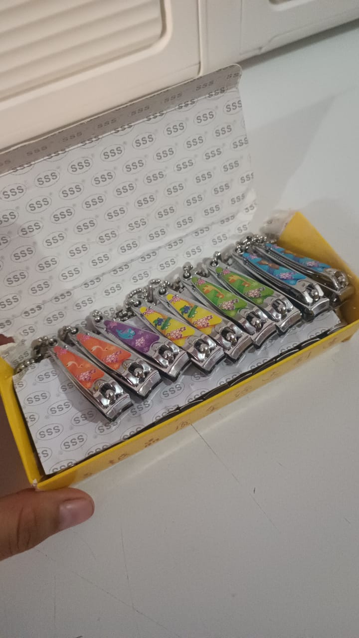 CAJA CON 24 PZ DE CORTAUÑAS CHICOS MODEL#C12